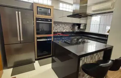 Casa com 3 quartos à venda no são silvestre, jacareí  por r$ 430.000