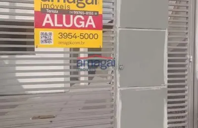 Casa com 2 quartos para alugar na cidade salvador, jacareí  por r$ 1.700