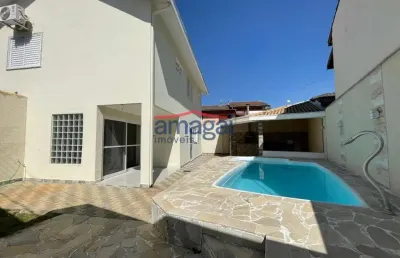 Casa em condomínio fechado com 4 quartos para alugar na cidade jardim, jacareí  por r$ 5.500