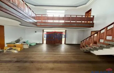 Casa com 4 quartos para alugar no santa cruz dos lázaros, jacareí  por r$ 8.000
