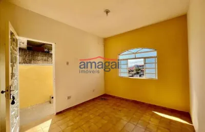 Casa com 2 quartos para alugar na cidade nova jacareí, jacareí  por r$ 1.500