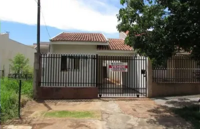 Casa com 3 quartos à venda na Rua Pioneiro Jurandyr Schelles, 420, Jardim Dias I, Maringá
