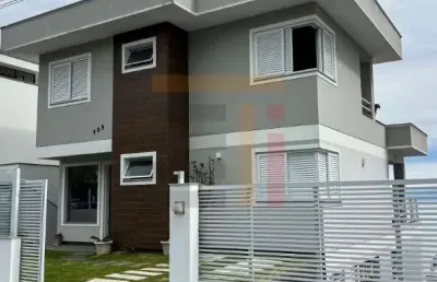 Casa com 3 quartos à venda na rua josé nazareno coelho, 105, joão paulo, florianópolis por r$ 3.000.000