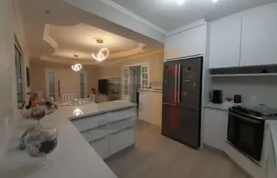 Casa com 2 quartos à venda na bernardino jacob may, 55, centro, palhoça por r$ 710.200