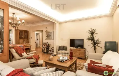 Apartamento com 3 quartos à venda na Rua Garibaldi, Independência, Porto Alegre