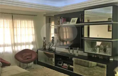 Casa com 3 quartos à venda na Rua Mampituba, Ipanema, Porto Alegre