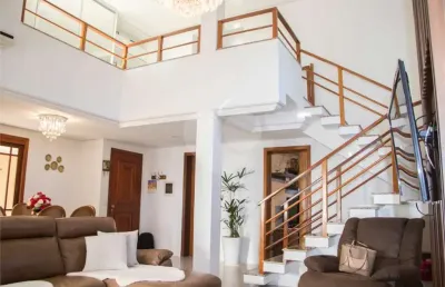 Casa com 3 quartos à venda na Avenida Guaíba, Ipanema, Porto Alegre