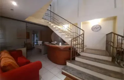 Casa com 5 quartos à venda na Rua Coronel Feijó, Higienópolis, Porto Alegre
