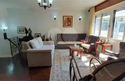 Casa com 3 quartos à venda na Rua Delfino Riet, Azenha, Porto Alegre