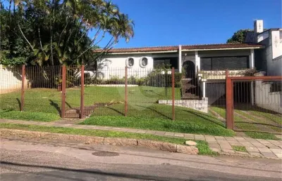 Casa com 4 quartos à venda na Avenida Jacuí, Cristal, Porto Alegre