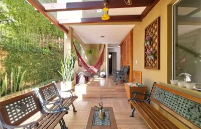 Casa com 4 quartos à venda na Rua Dona Gabriela, Menino Deus, Porto Alegre