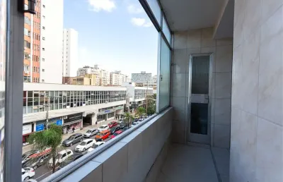 Apartamento com 3 quartos à venda na Avenida Cristóvão Colombo, Floresta, Porto Alegre