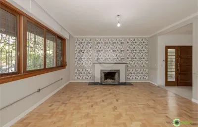 Casa com 5 quartos à venda na Rua Eça de Queiroz, Petrópolis, Porto Alegre