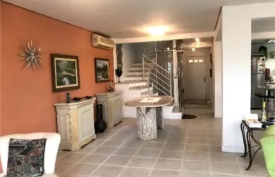 Condomínio com 2 quartos à venda ou para locação em vila jardim - rs
