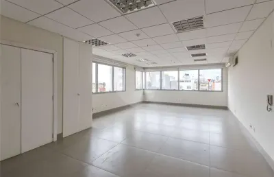 Sala comercial para alugar na Rua Conde de Porto Alegre, Floresta, Porto Alegre