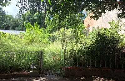 Terreno à venda na Rua Carlos Legori, Passo da Areia, Porto Alegre