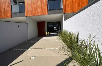 Sobrado geminado moderno, com 1 suíte + 2 dormitórios no iririú