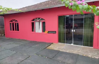 Casa com 5 quartos à venda na Rua Acácias, Fátima, Joinville