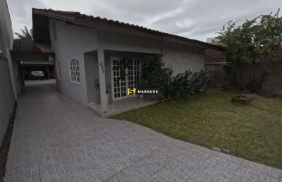 Casa com 3 quartos à venda na Rua Acácias, Fátima, Joinville