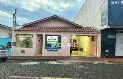 Casa com 3 dormitórios à venda, 320 m² por r$ 500.000,00 - setor central - itumbiara/go