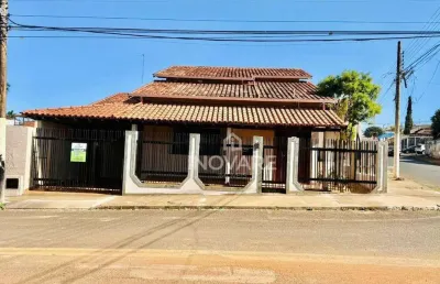 Casa com 3 dormitórios para alugar, 272 m² por r$ 2.500,00/mês - setor central - itumbiara/go