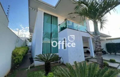 Casa com 3 quartos à venda na Rua Amaro Pires, 3, Jundiaí, Anápolis
