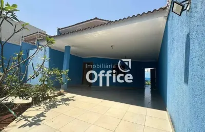 Casa com 3 dormitórios à venda, 250 m² por r$ 750.000,00 - jardim europa - anápolis/go