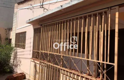 Casa com 3 quartos à venda, 161 m² por r$ 335.000 - setor central - anápolis/go