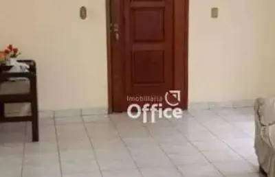 Casa com 4 dormitórios à venda, 256 m² por r$ 760.000,00 - vila jaiara - anápolis/go
