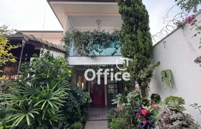 Sobrado com subsolo, com vista incrivel, à venda, 340 m² por r$ 1.300.000 - itamaraty - anápolis/go