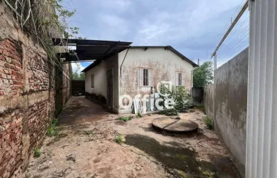 Terreno à venda na Rua Miguel Luiz de Freitas, Anexo Itamaraty, Anápolis