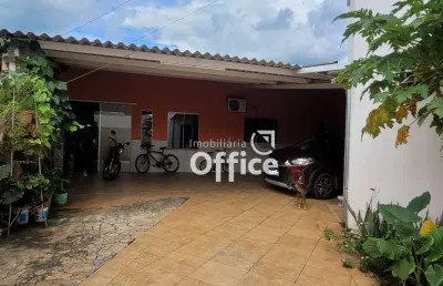 Casa com 3 quartos à venda, 250 m² por r$ 450.000 - jardim dos ipês - anápolis/go