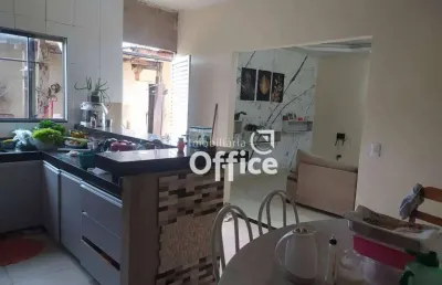 Sobrado com 4 quartos à venda, 170 m² por r$ 620.000 - residencial palmeiras - anápolis/go