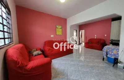 Casa com 3 quartos à venda, 150 m² por r$ 250.000 - parque das primaveras - anápolis/go