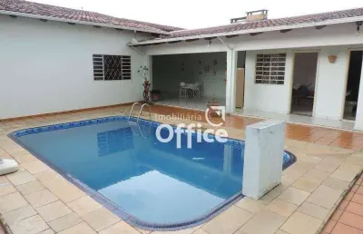 Casa com 4 quartos à venda, 200 m² por r$ 1.500.000 - jundiaí - anápolis/go