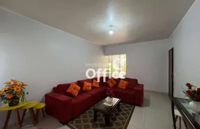 Casa com 4 dormitórios para alugar, 300 m² por r$ 4.000,00/mês - jardim santana - anápolis/go