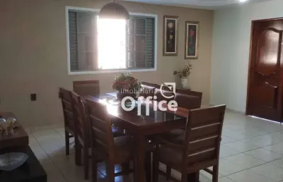 Casa com 3 quartos  à venda, 320 m² por r$ 650.000 - parque brasília 2ª etapa - anápolis/go