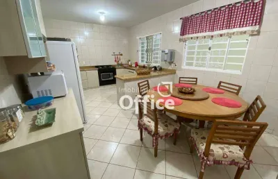 Sobrado com 4 q à venda, 243 m² por r$ 630.000 - vila santa isabel - anápolis/go