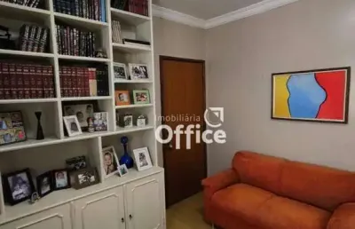 Sobrado com 3 quartos à venda, 269 m² por r$ 800.000 - centro - anápolis/go