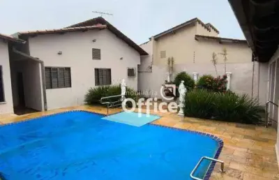 Casa com 4 quartos à venda, 250 m² por r$ 700.000 - vila miguel jorge - anápolis/go