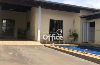 Casa com 3 quartos à venda, 210 m² por r$ 655.000 - vila santa maria de nazareth - anápolis/go