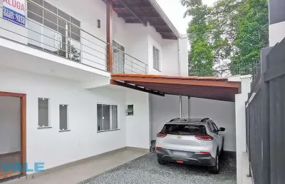 Casa com 2 quartos para alugar na rua eduardo iaginski, 185, velha central, blumenau, 140 m2 por r$ 2.300