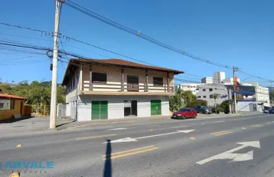 Apartamento com 4 quartos para alugar na rua general osório, 3755, água verde, blumenau, 140 m2 por r$ 3.500