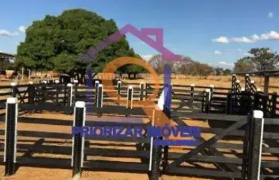 Excelente fazenda com 1041 ha de terras de cultura plana e f