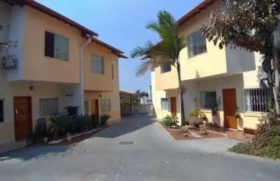 Casa de condomínio para venda com 94 metros quadrados com 3 quartos