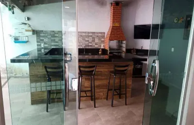 Casa para venda tem 164 metros quadrados com 3 quartos