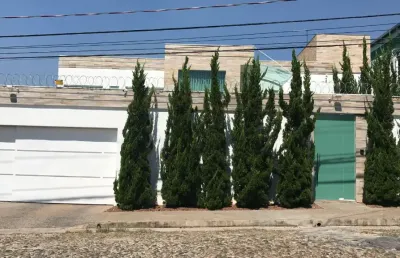Maravilhosa mansão em uma das regiões mais queridas de belo horizonte!
