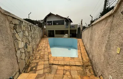Mega oportunidade de casa em ótima localização no bairro santa amélia