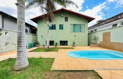 Casa com 4 quartos à venda na Santa Amélia, Belo Horizonte 