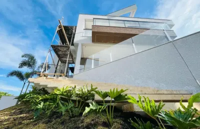 Casa com 5 quartos à venda no Portal do Sol, Contagem 